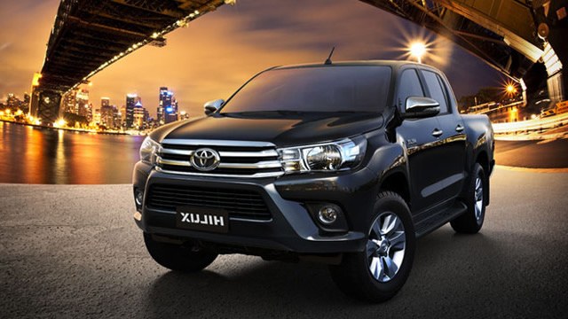 2019 Toyota Hilux brochure - pivotmotors.com