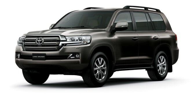 Land Cruiser-attitude black