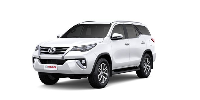 Fortuner-super white